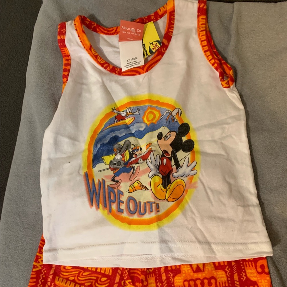 Disney Mickey Goofy Donald Duck Wipeout Shorts ad Tank top Y2K